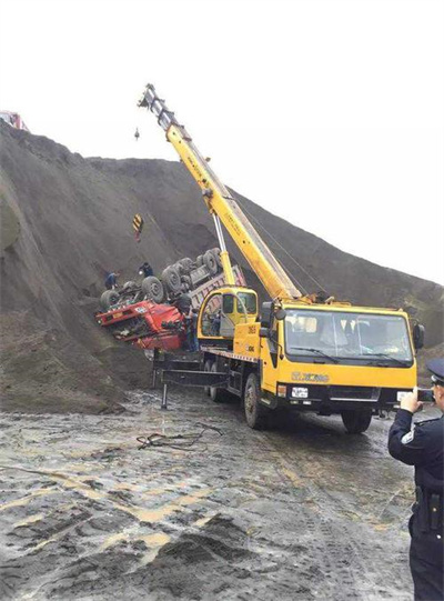 青山区上犹道路救援